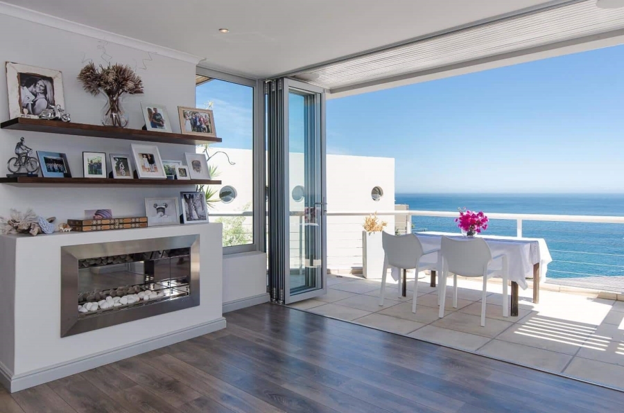 To Let 3 Bedroom Property for Rent in Bantry Bay Western Cape